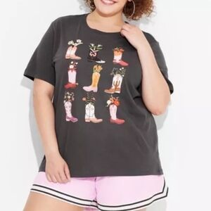 Women's Graphic Short Sleeve Tee - Black